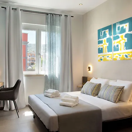 Πανσιόν Mare Fuori 4*